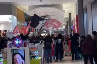 Manifestantes ocupam shopping em São Bernardo contra escala de trabalho 6x1